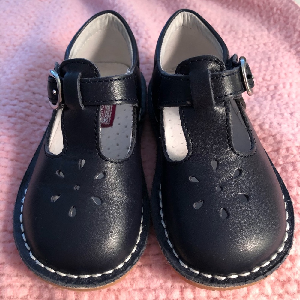 L’Amour Navy Blue Mary Janes - toddler sz 7